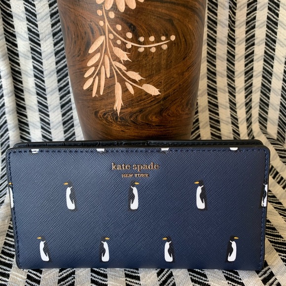 New Kate spade large Cameron slim bifold wallet - Picture 2 of 7